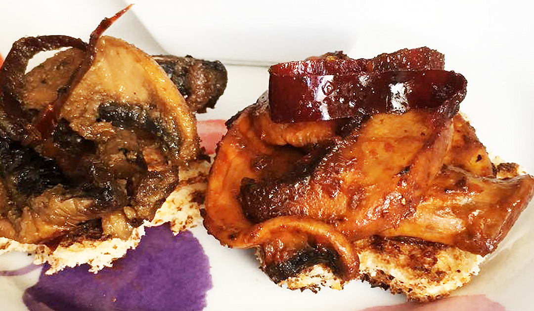 Champiñones al Ajillo